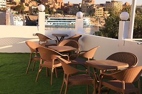 crystala guest house