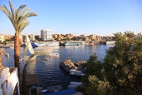 crystala guest house