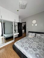 1 Br condo T2-8H