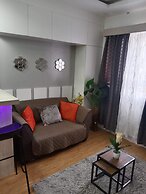 1 Br condo T2-8H