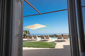 TD Casale Donna Madia Sea View Pool Over Vineyard