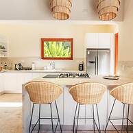 Awesome Bungallow w Pool BBQ in Green Village CC