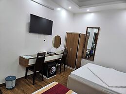 Hoàng Gia Hotel Royal