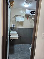 Hoàng Gia Hotel Royal