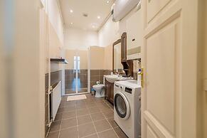 Venus Apartments - Broadway I