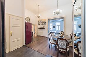 Venus Apartments - Broadway I