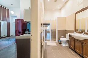 Venus Apartments - Broadway I