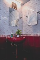 U.R.D.Ki You are the key Hostels