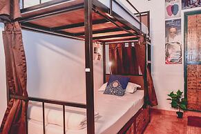 U.R.D.Ki You are the key Hostels