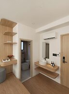 Zeus Living Central Hotel