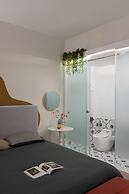 Zeus Living Central Hotel