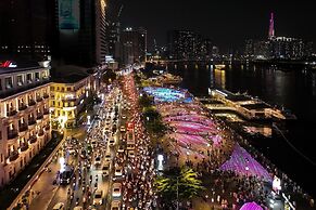 Zeus Living Central Hotel