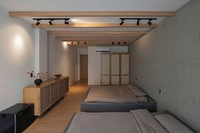 Zeus Living Central Hotel