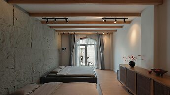 Zeus Living Central Hotel