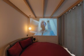 Zeus Living Central Hotel