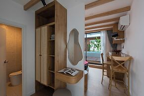 Zeus Living Central Hotel