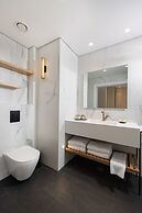Almond hotel