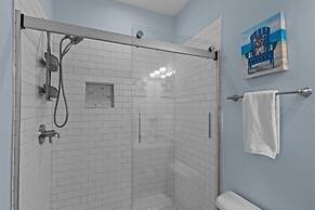 Terminal Sea 3 Bedroom Townhouse by RedAwning