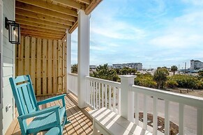 Terminal Sea 3 Bedroom Townhouse by RedAwning