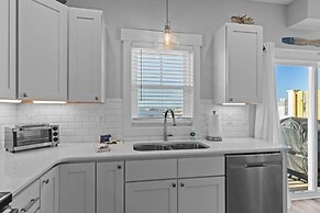 Terminal Sea 3 Bedroom Townhouse by RedAwning