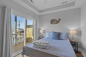 Terminal Sea 3 Bedroom Townhouse by RedAwning
