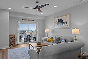 Terminal Sea 3 Bedroom Townhouse by RedAwning