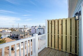 Terminal Sea 3 Bedroom Townhouse by RedAwning