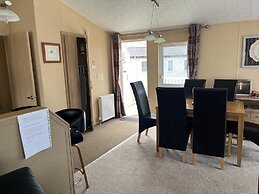 Charming 3 Bedroom Lodge Manor Park Hunstanton