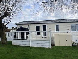 Charming 3 Bedroom Lodge Manor Park Hunstanton