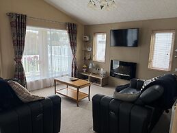 Charming 3 Bedroom Lodge Manor Park Hunstanton
