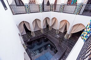 RIAD L'ECOLE
