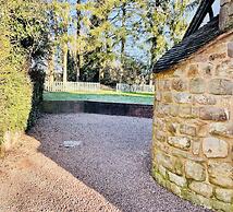 Log Burner and Beamed Ceilings-king Size Bed