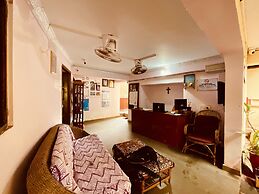 Thomas Ashwem x One Light Stays