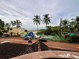 Thomas Ashwem x One Light Stays