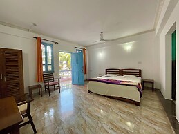 Thomas Ashwem x One Light Stays