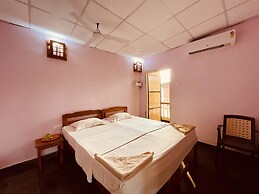 Thomas Ashwem x One Light Stays