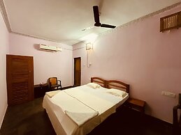 Thomas Ashwem x One Light Stays