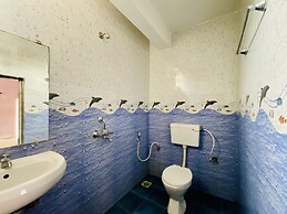 Thomas Ashwem x One Light Stays