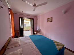 Thomas Ashwem x One Light Stays