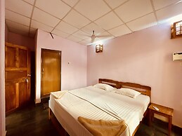 Thomas Ashwem x One Light Stays