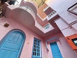 Thomas Ashwem x One Light Stays