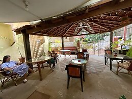 Thomas Ashwem x One Light Stays