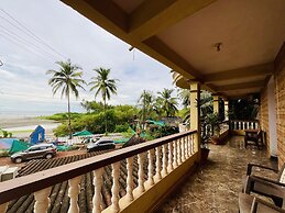 Thomas Ashwem x One Light Stays