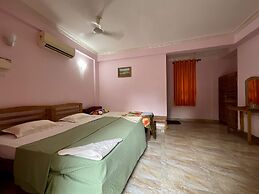 Thomas Ashwem x One Light Stays