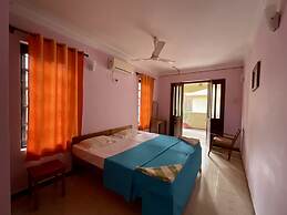 Thomas Ashwem x One Light Stays