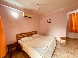 Thomas Ashwem x One Light Stays