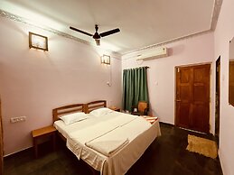 Thomas Ashwem x One Light Stays