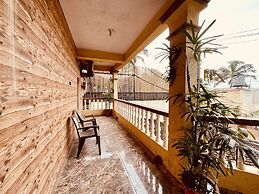 Thomas Ashwem x One Light Stays