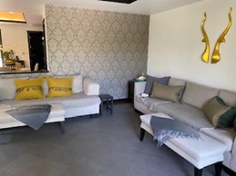 Poolside Luxury Laguna 2-bed Villa in Cherngtalay