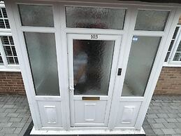 Beautiful 3-bed House in Romford